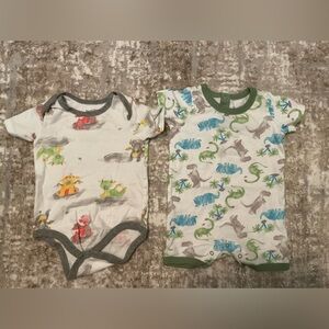 Burt's Bees Baby Dinosaur Print Bodysuits - Gray, Green, and Blue size 6/9months